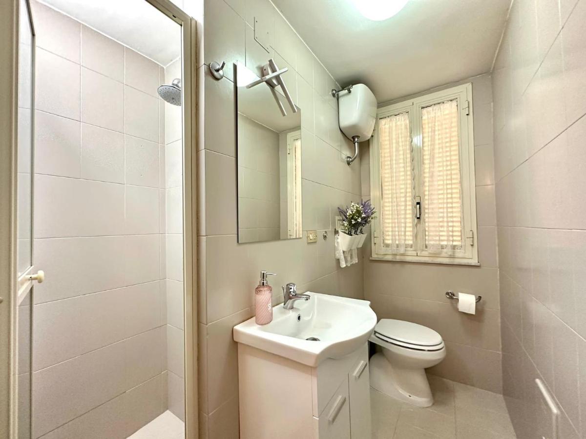 Family Relax Caracciolo Bed & Breakfast Napoli Bagian luar foto